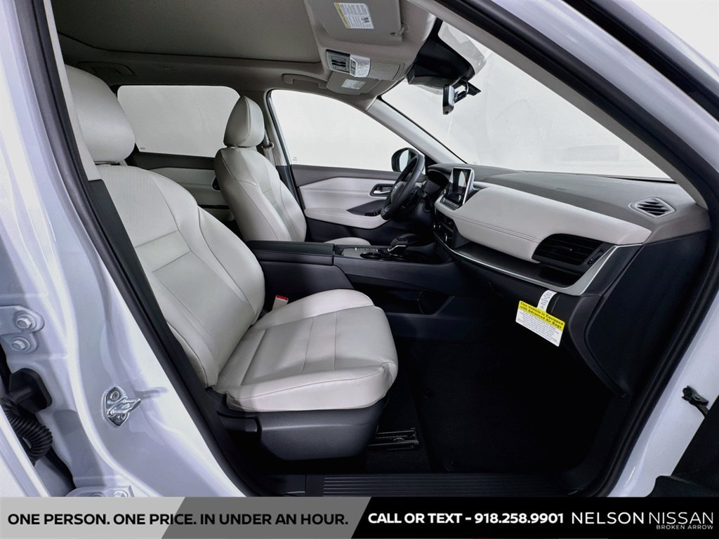 New 2026 Nissan Rogue Dark Armor FWD image 27