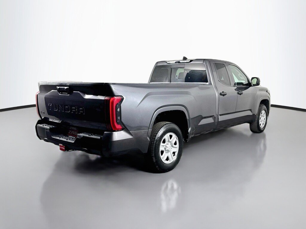 Used 2022 Toyota Tundra SR w/ SR Tow Package AWD/4WD image 5
