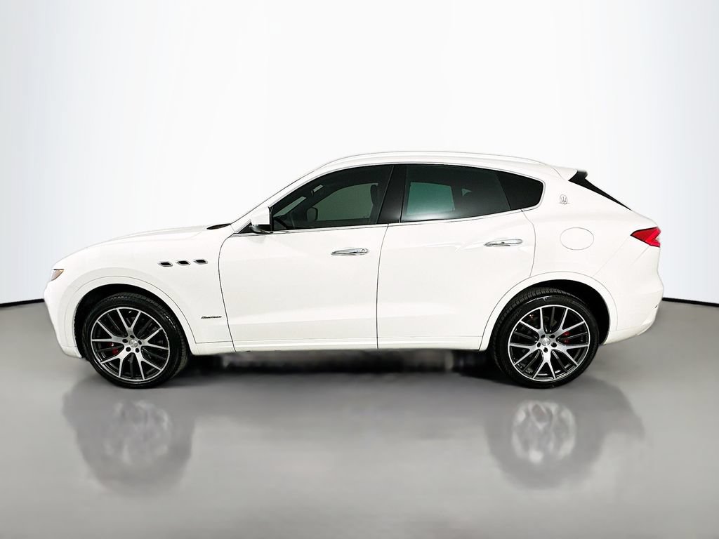 Used 2018 Maserati Levante S GranLusso AWD/4WD image 8