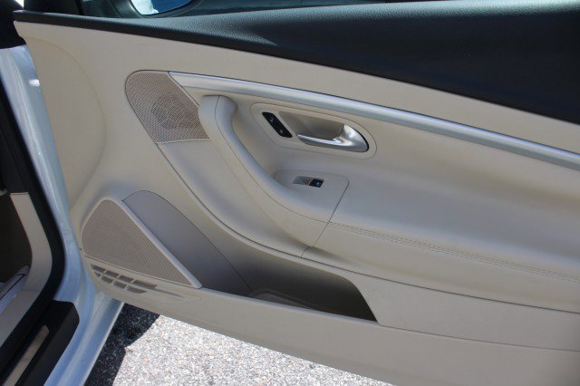 Used 2015 Volkswagen Eos Komfort image 7