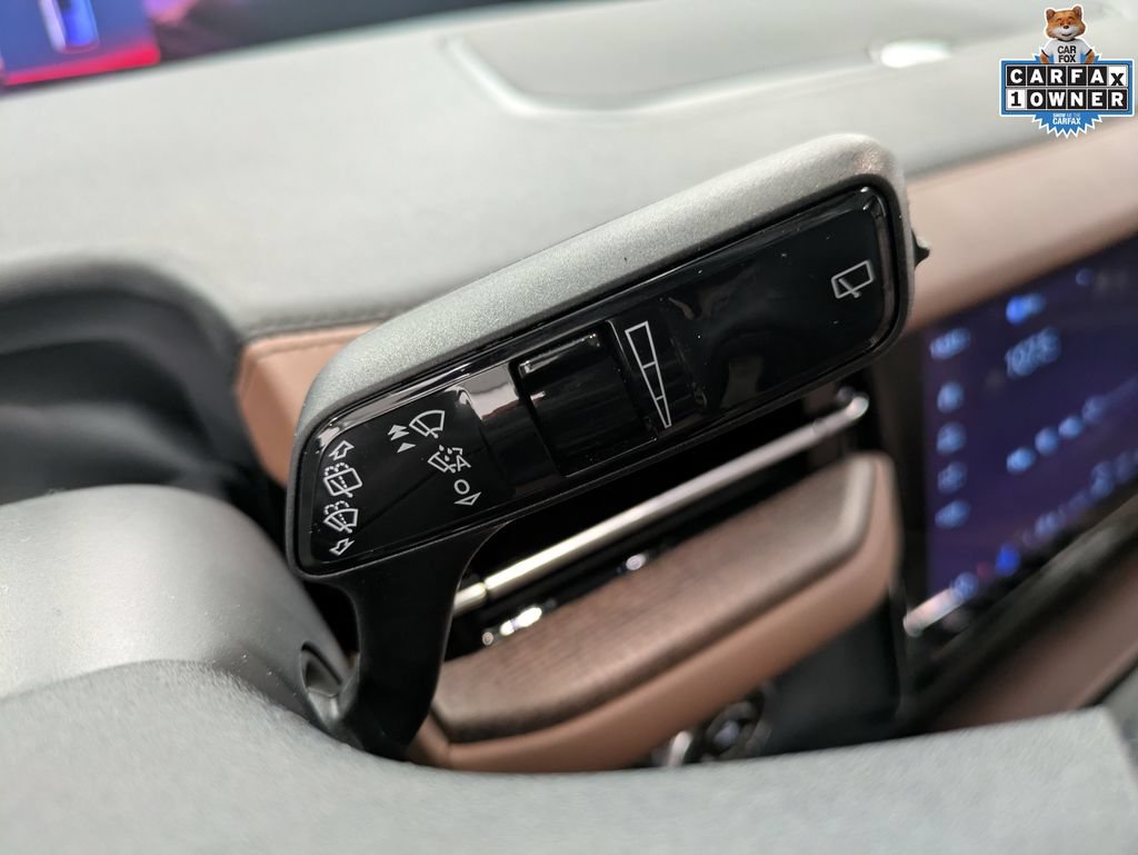 Used 2026 Lincoln Navigator Reserve AWD/4WD image 21