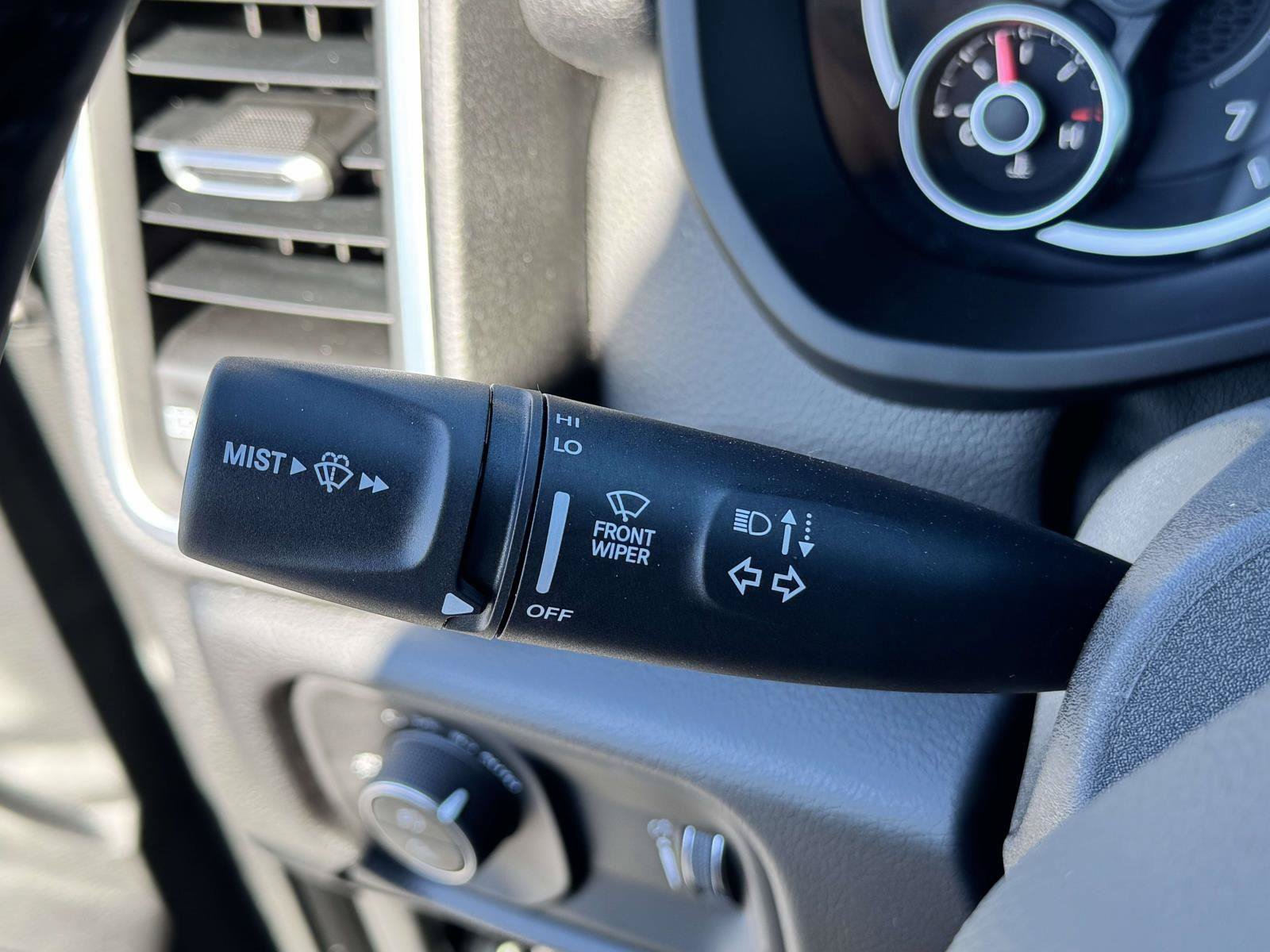 New 2026 RAM 3500 Big Horn AWD/4WD image 10