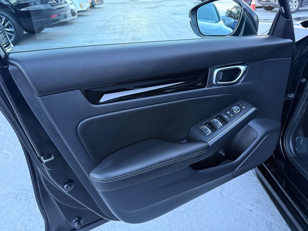 Used 2022 Honda Civic Sport Touring image 11