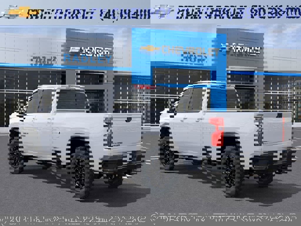 New 2026 Chevrolet Silverado 3500 LT image 3