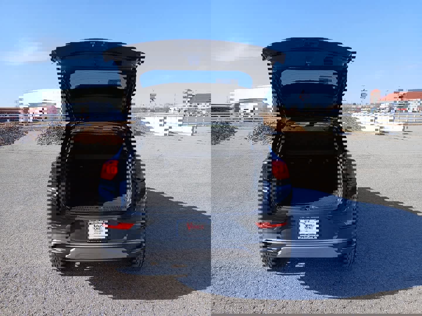 Used 2024 Buick Encore GX Preferred w/ Comfort Package image 7