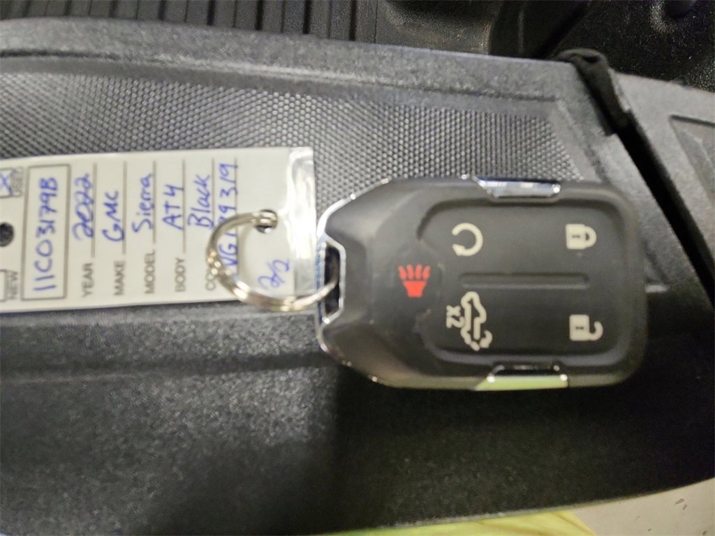 Certified 2022 GMC Sierra 1500 AT4 w/ AT4 Premium Package image 32