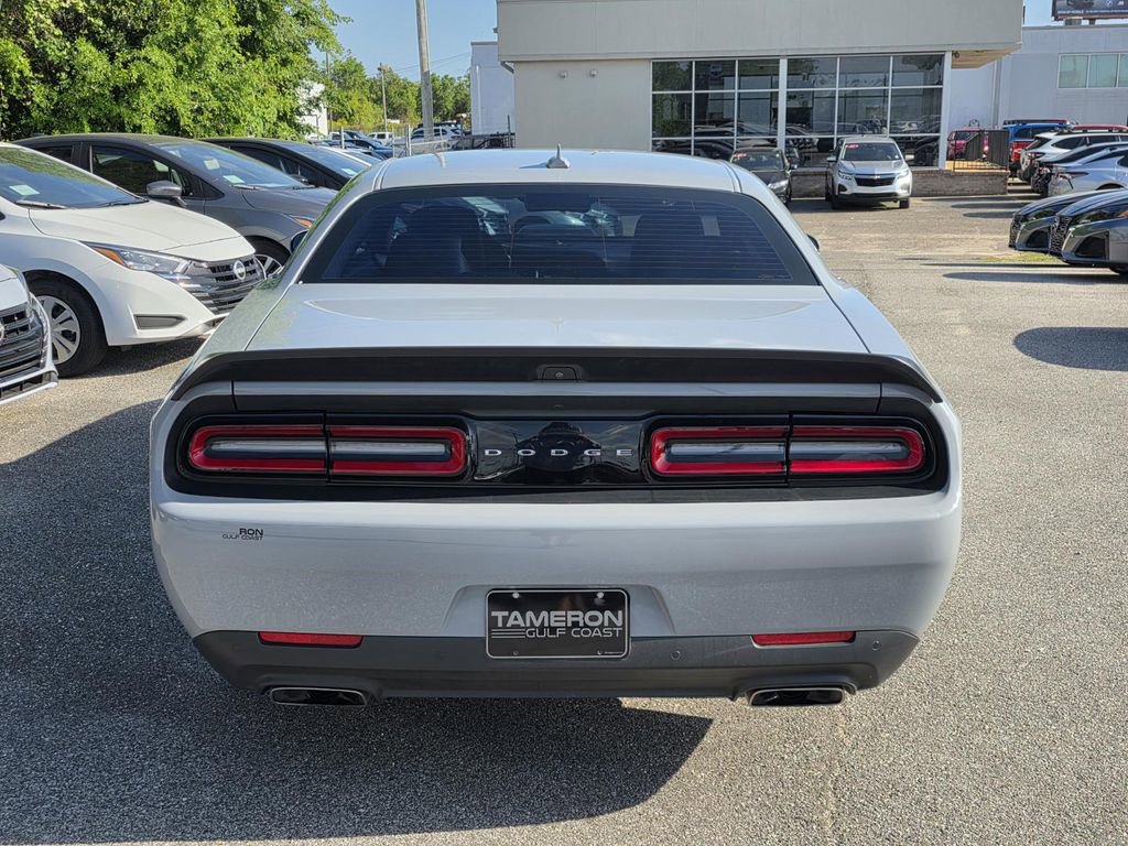 Used 2022 Dodge Challenger R/T Scat Pack w/ Shaker Package RWD image 4