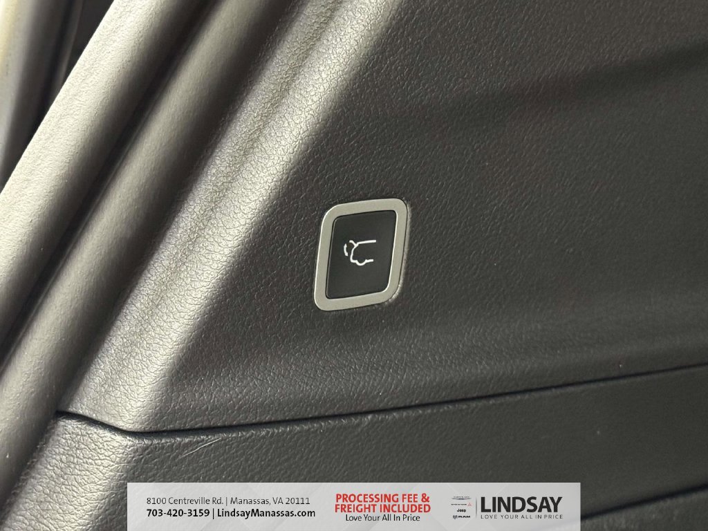 New 2026 Chrysler Pacifica Select w/ S Appearance Package FWD image 16