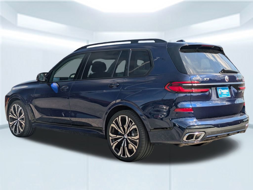 Used 2023 BMW X7 M60i w/ Executive Package image 4