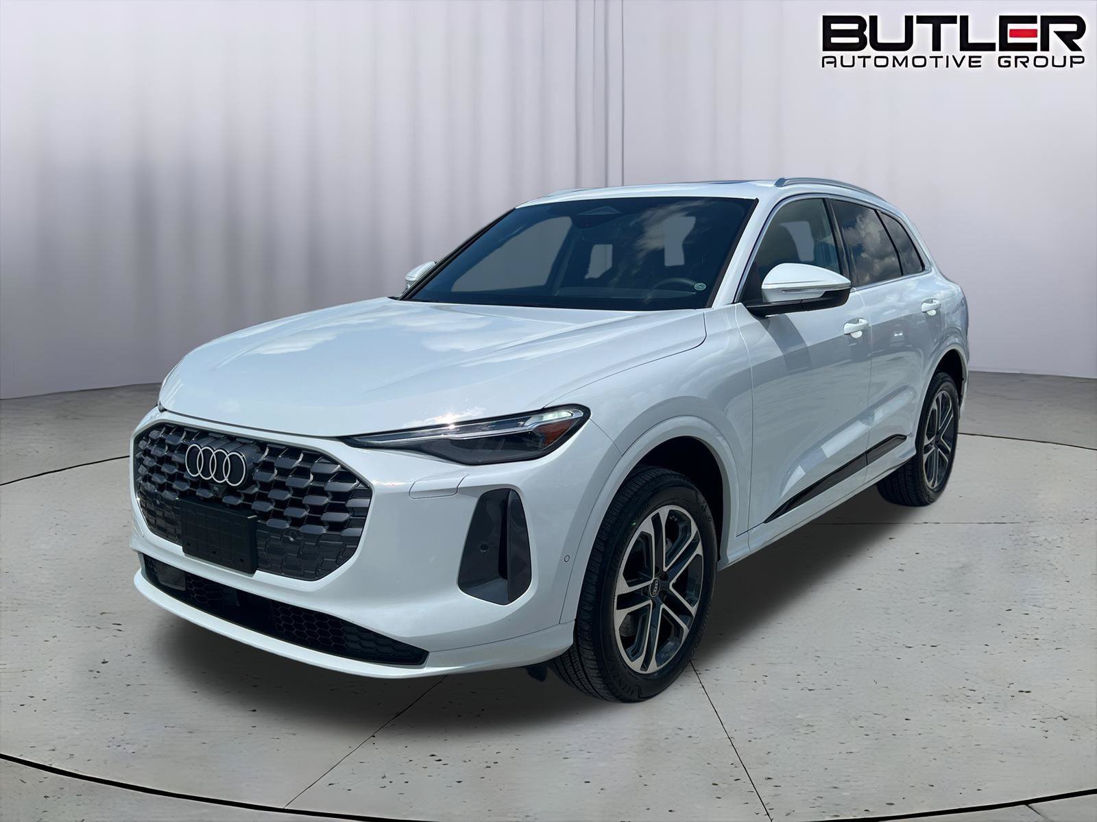 Certified 2025 Audi Q5 Premium w/ Premium Plus AWD/4WD image 1
