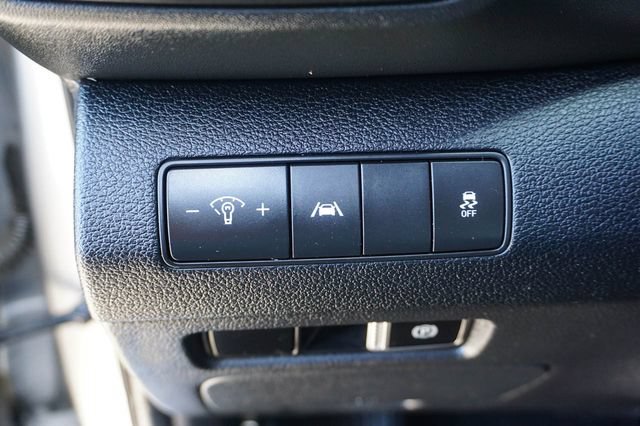 Used 2023 Hyundai Santa Fe SE w/ Winter Weather Package FWD image 13