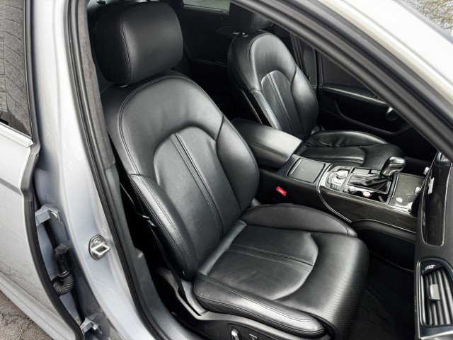 Used 2018 Audi S6 Prestige w/ Prestige Package image 18