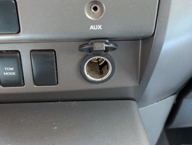 Used 2006 Nissan Titan SE RWD image 30