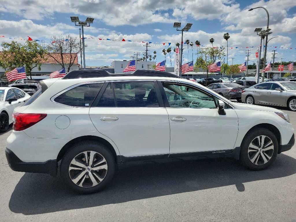Used 2018 Subaru Outback 2.5i Limited AWD/4WD image 8