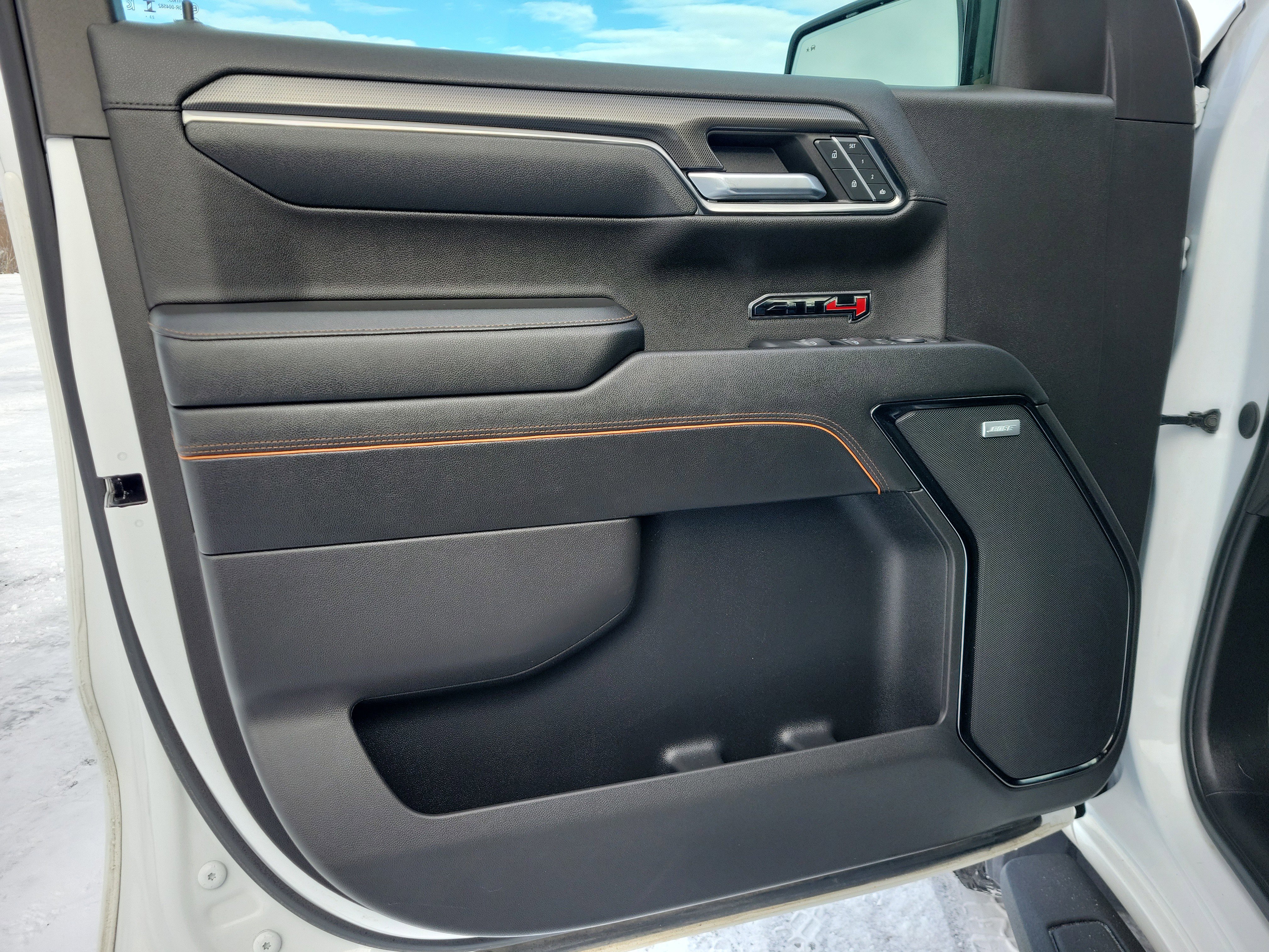 Used 2024 GMC Sierra 1500 AT4 w/ Technology Package image 15