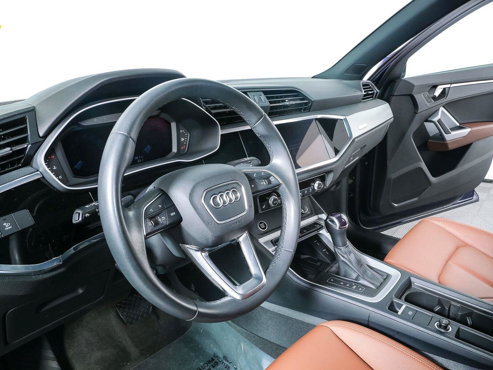 Used 2024 Audi Q3 2.0T Premium AWD/4WD image 4