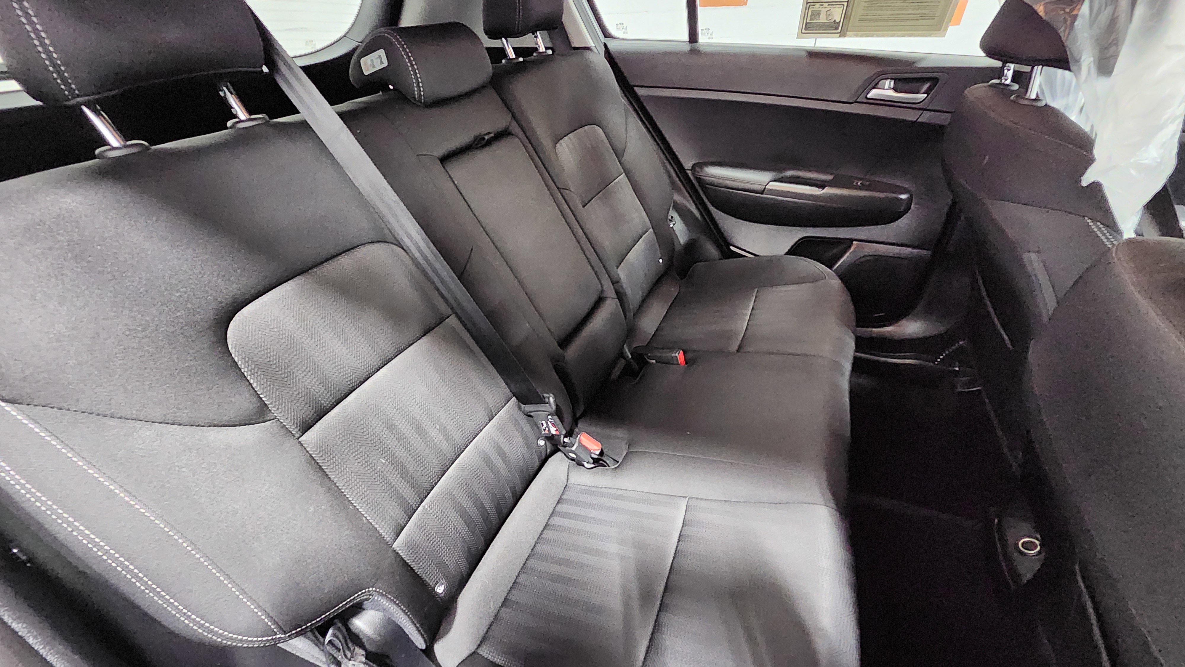 Used 2020 Kia Sportage LX image 18