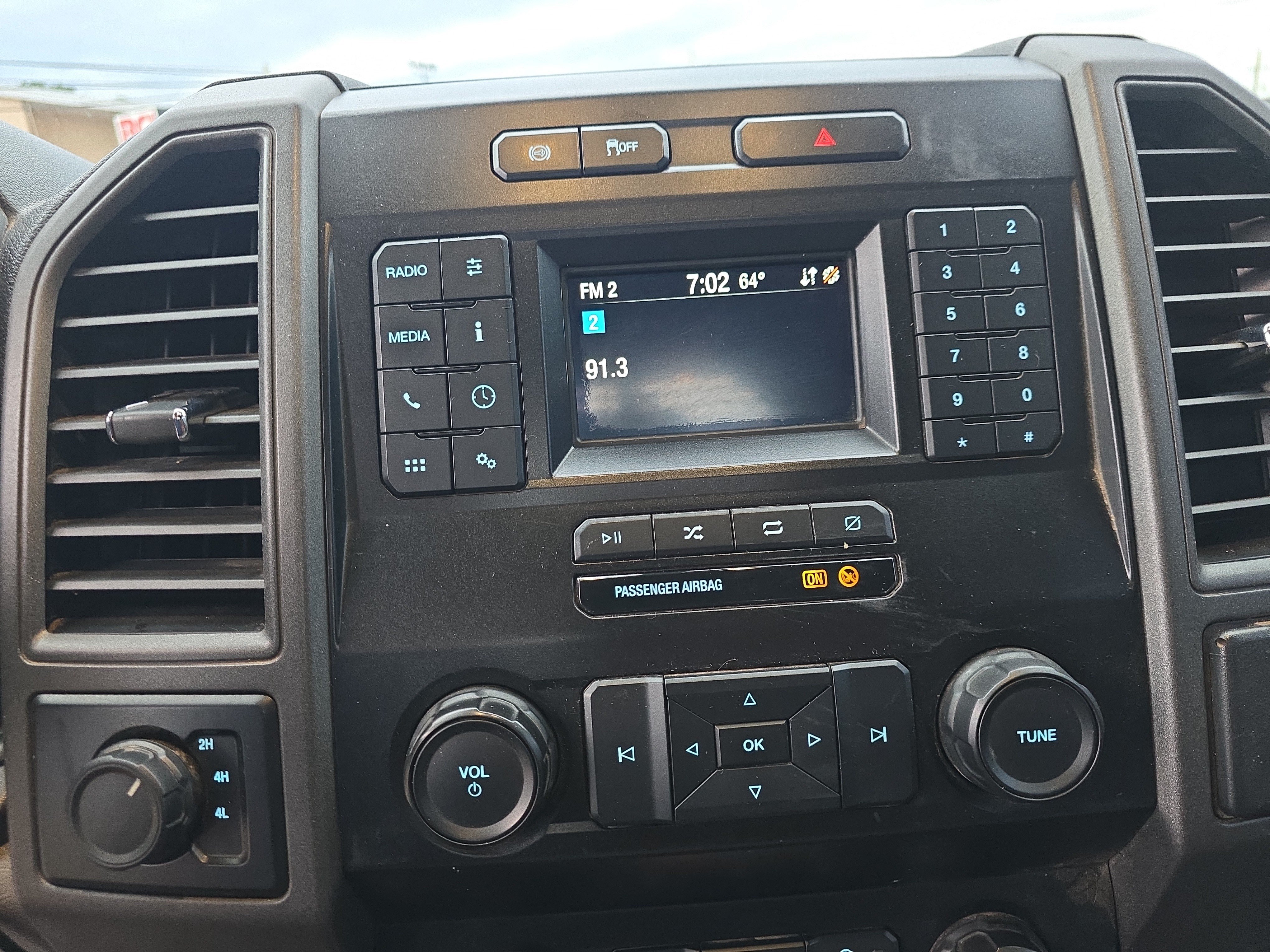 Used 2020 Ford F550 4x4 Regular Cab Super Duty image 24