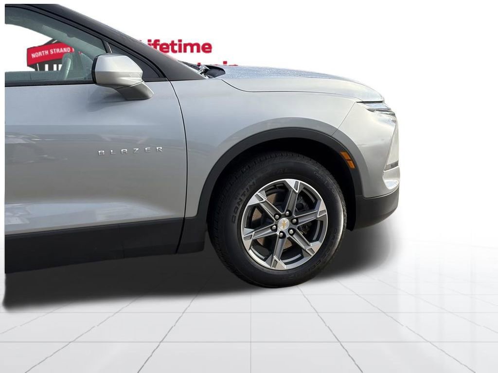 Used 2023 Chevrolet Blazer LT w/ Convenience Package image 8