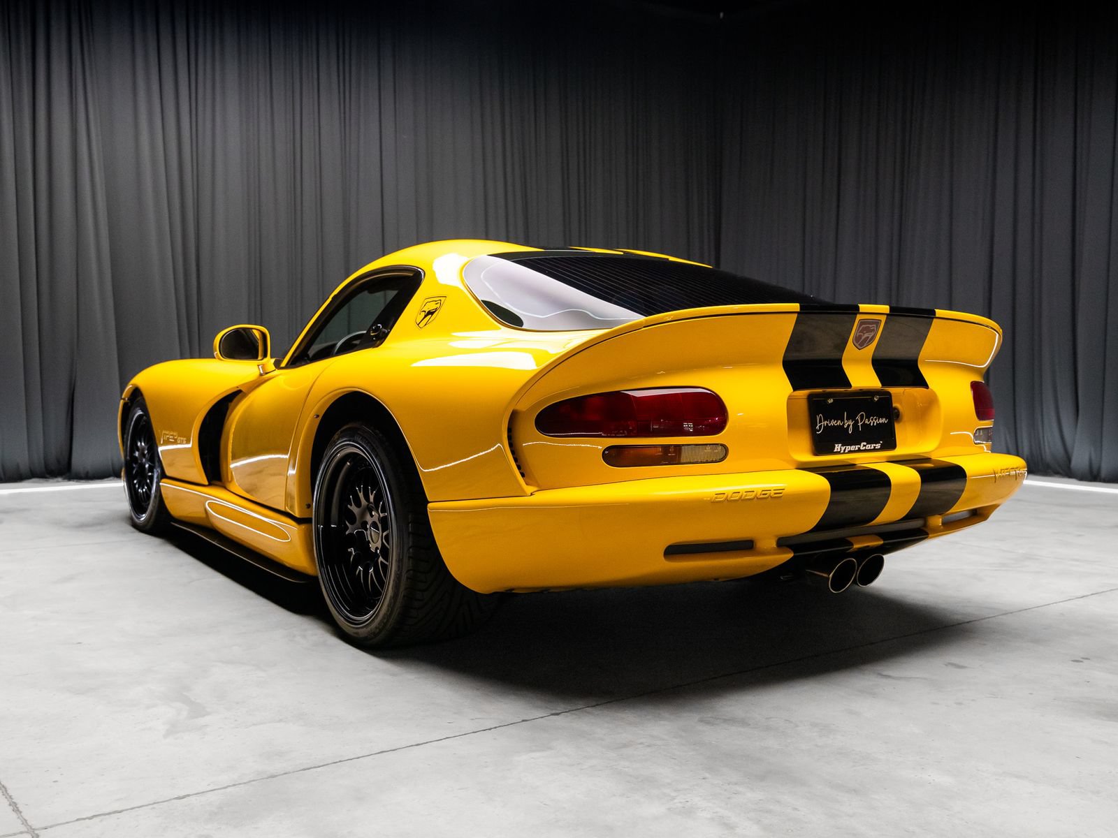 Used 2001 Dodge Viper GTS RWD image 37