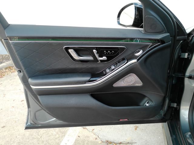 Used 2024 Mercedes-Benz S 580 4MATIC Sedan image 15