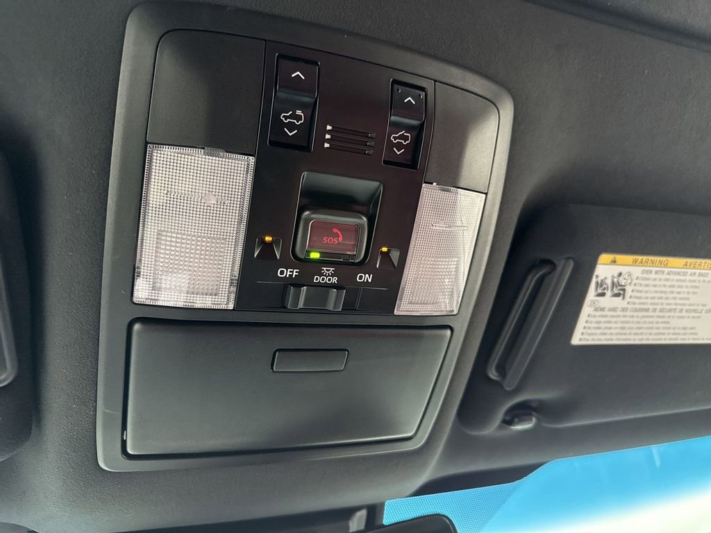 Used 2023 Lexus GX 460 Premium w/ Premium Package image 15