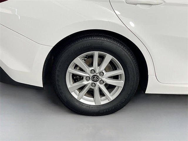 Used 2025 Toyota Camry LE image 34