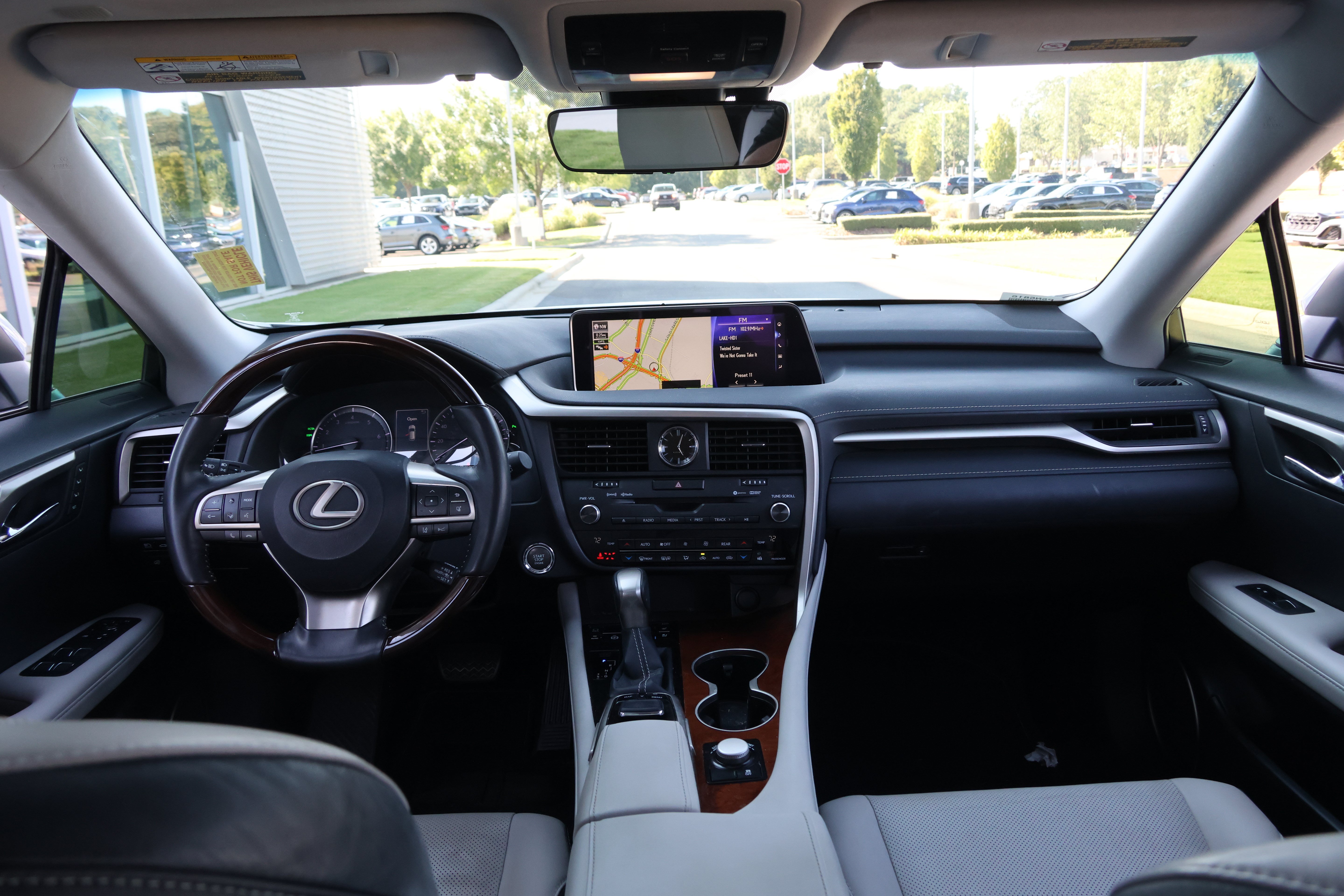 Used 2018 Lexus RX 350L FWD image 16