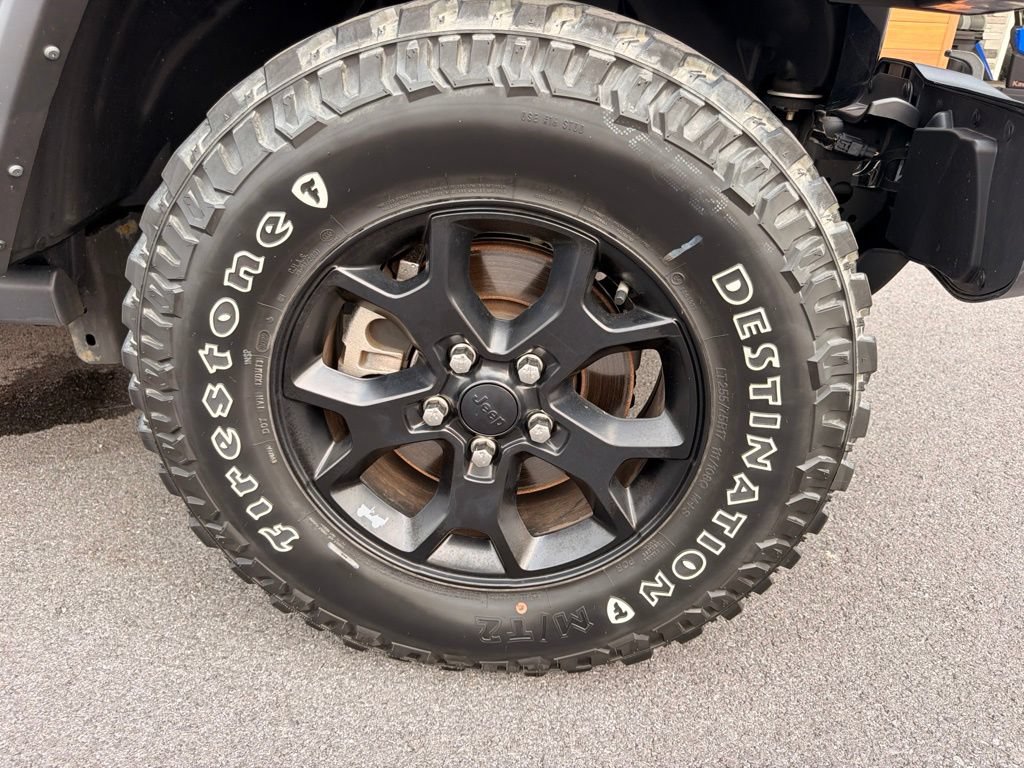 Used 2023 Jeep Wrangler Unlimited Sport AWD/4WD image 36