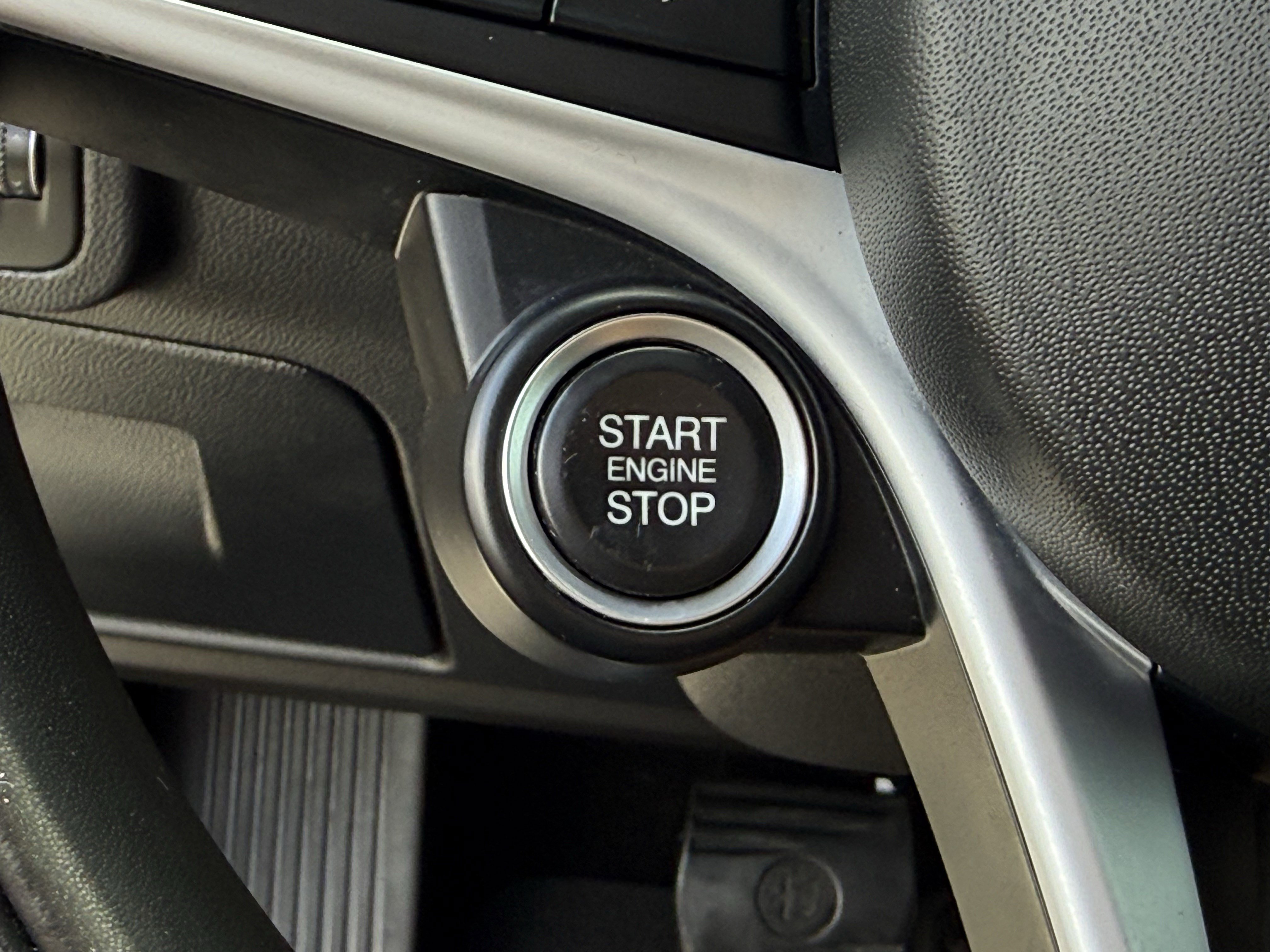 Used 2019 Alfa Romeo Stelvio image 24