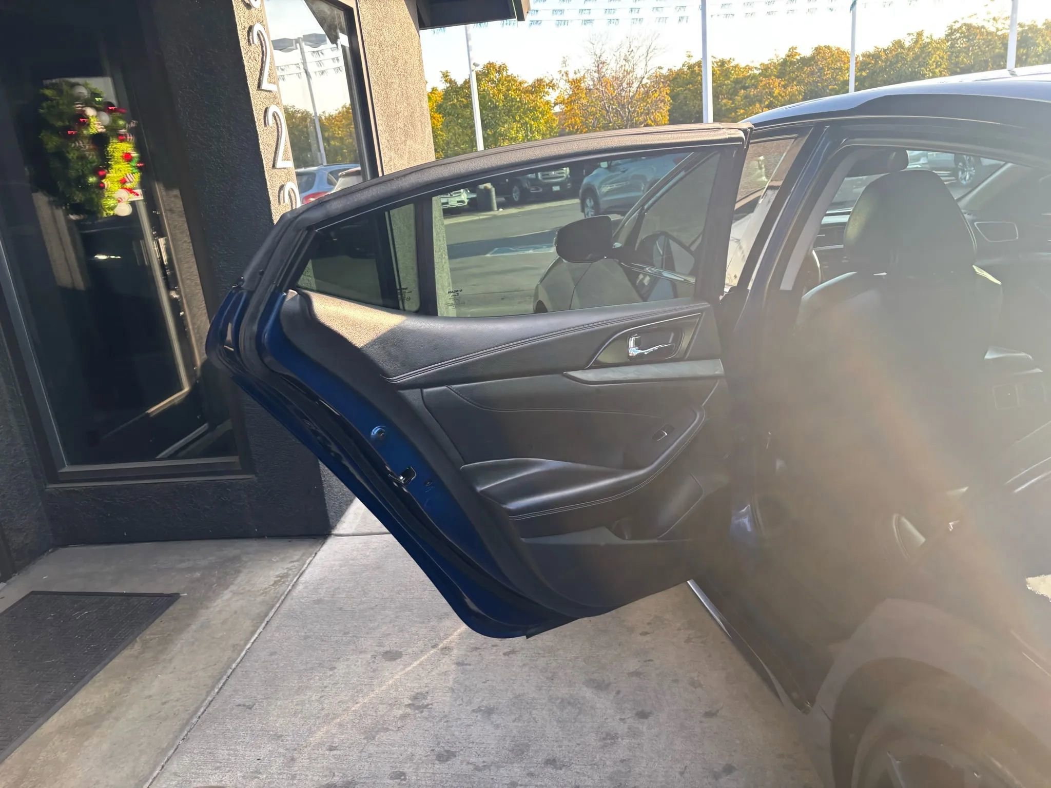Used 2018 Nissan Maxima 3.5 SV image 10