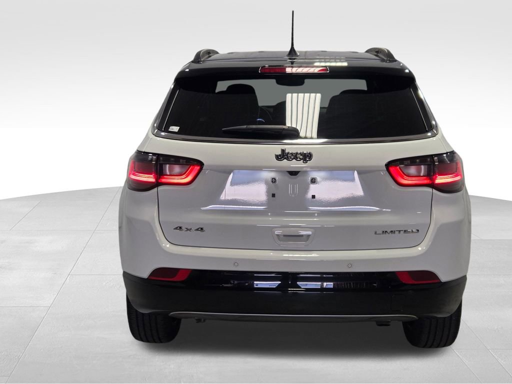 Certified 2024 Jeep Compass Limited w/ Elite Group AWD/4WD image 23