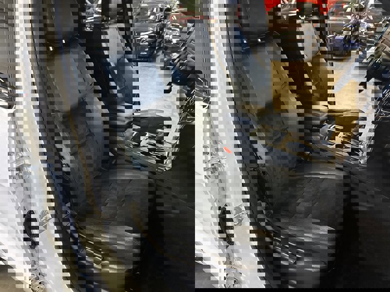 Used 2017 Jeep Grand Cherokee Altitude image 28