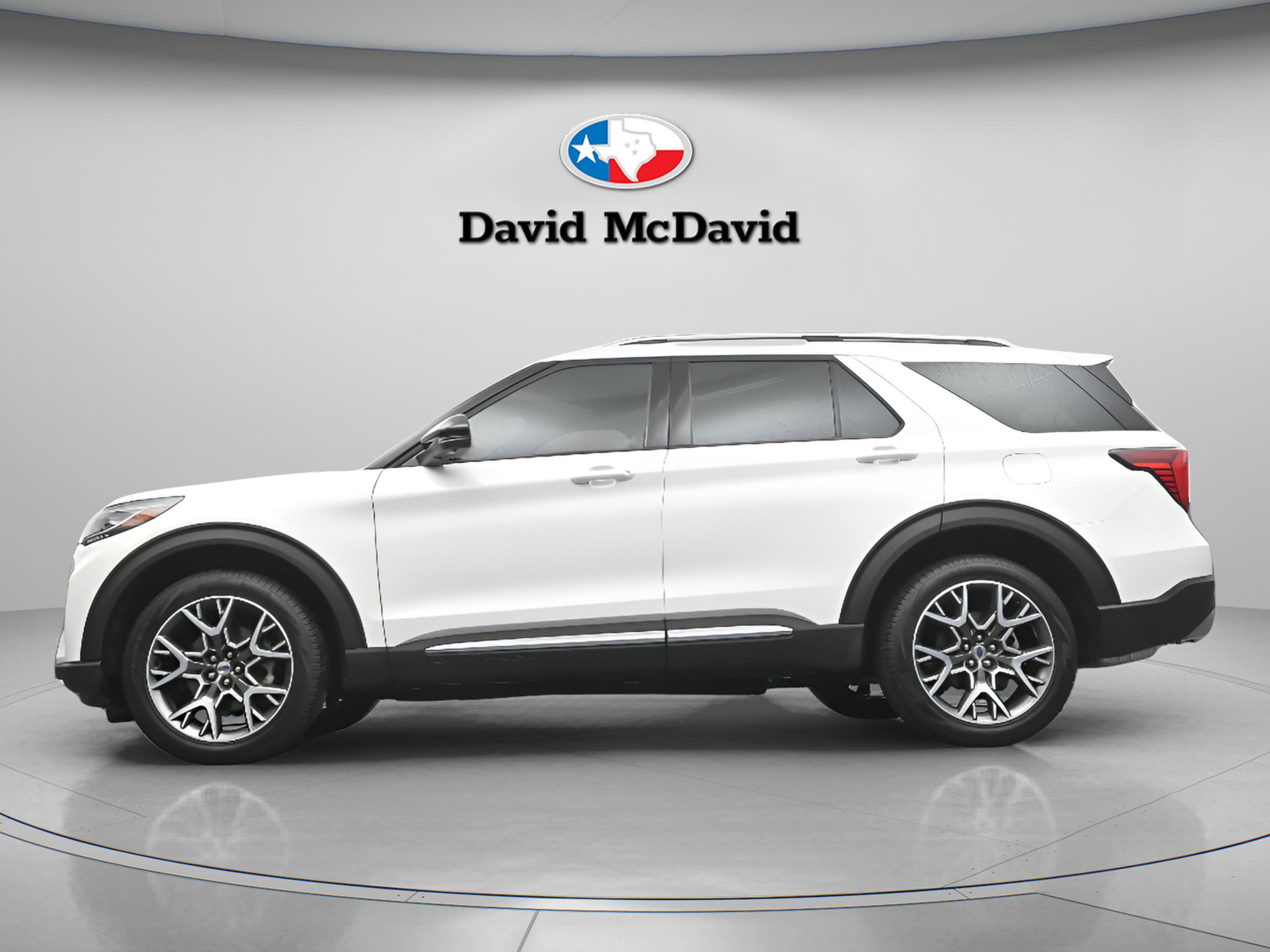 Used 2025 Ford Explorer Platinum w/ Ultimate Package image 31