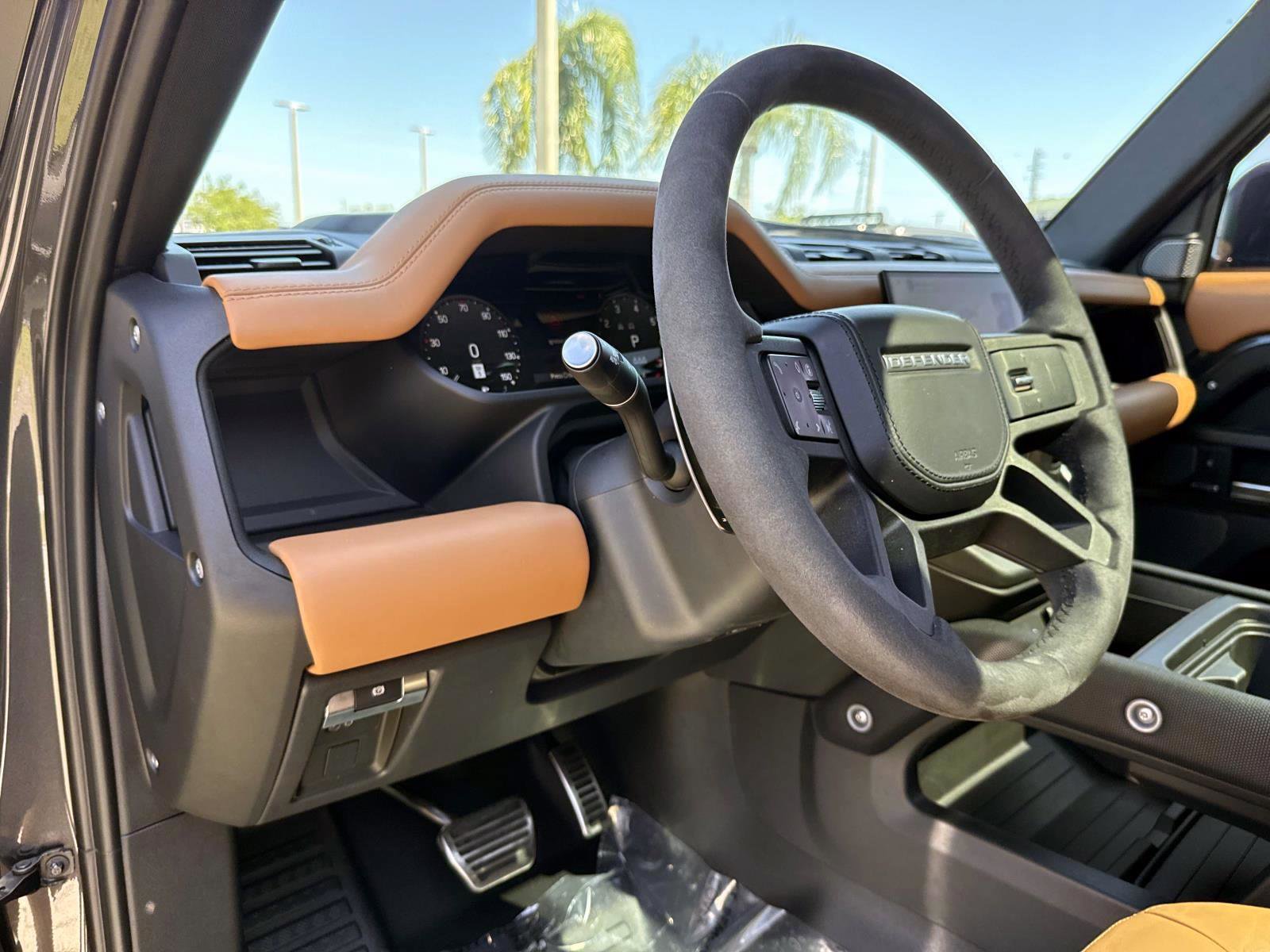 Used 2024 Land Rover Defender 110 Carpathian Edition image 20