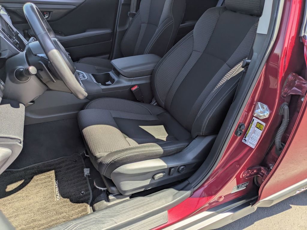 Used 2025 Subaru Outback Premium image 14
