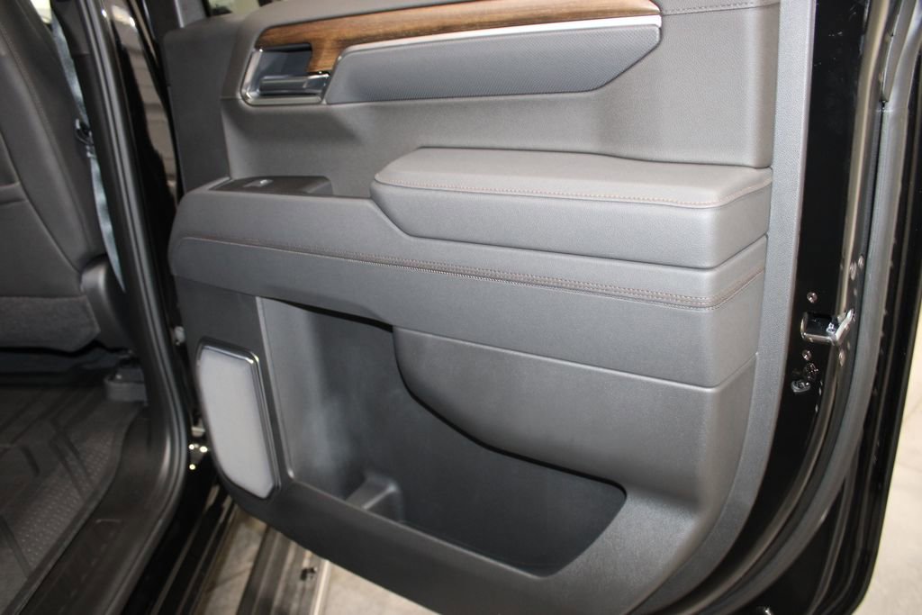 New 2026 Chevrolet Silverado 1500 High Country w/ High Country Premium Package image 32