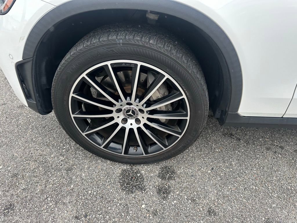 Used 2022 Mercedes-Benz GLC 300 4MATIC image 12