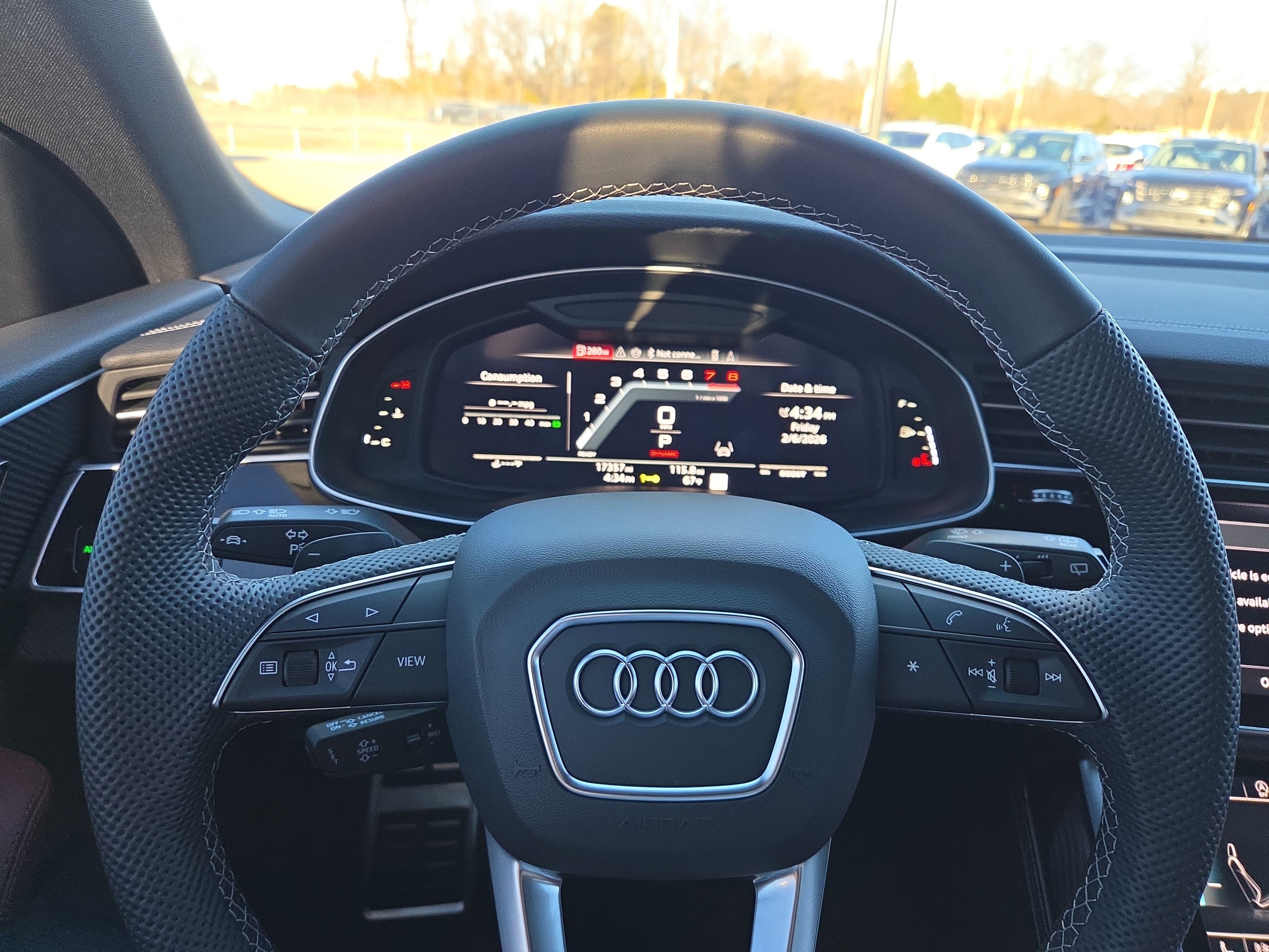 Used 2025 Audi SQ8 Premium Plus w/ Executive Package image 9