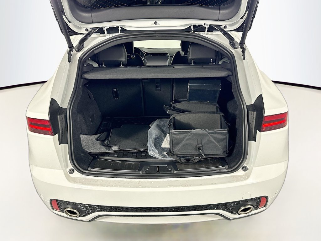 Used 2024 Jaguar E-PACE R-Dynamic SE AWD/4WD image 27