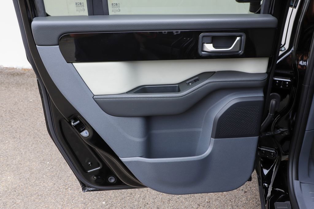 New 2025 INEOS Grenadier Fieldmaster Edition image 44