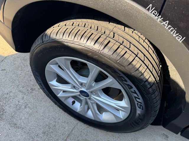 Used 2019 Ford Escape SEL image 22