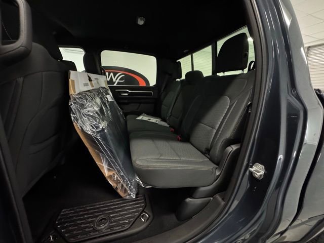 New 2026 RAM 1500 4x4 Crew Cab image 10