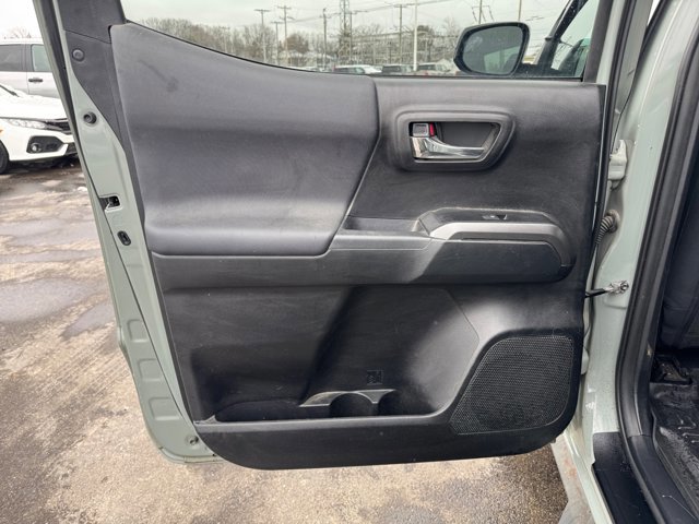 Certified 2022 Toyota Tacoma TRD Off-Road w/ Technology Package image 27