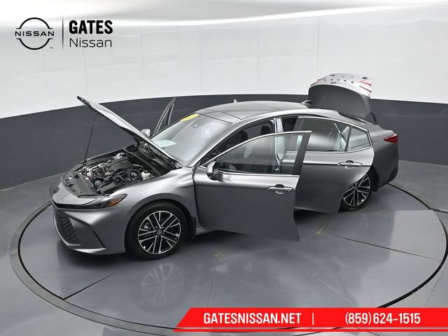 Used 2025 Toyota Camry XLE AWD/4WD image 55