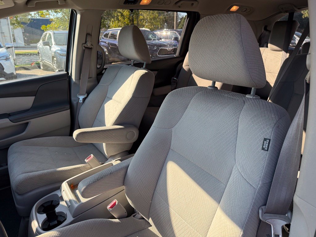 Used 2015 Honda Odyssey EX image 11