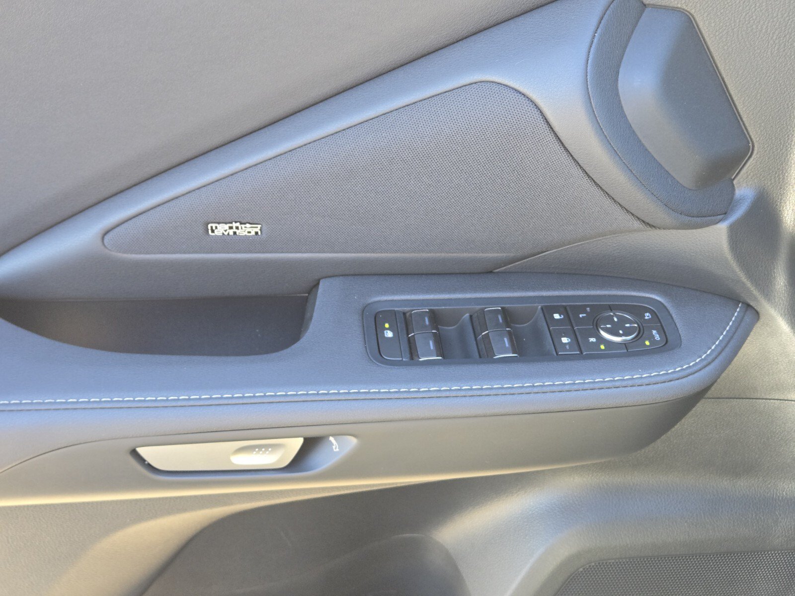 New 2026 Lexus TX 500h AWD image 9