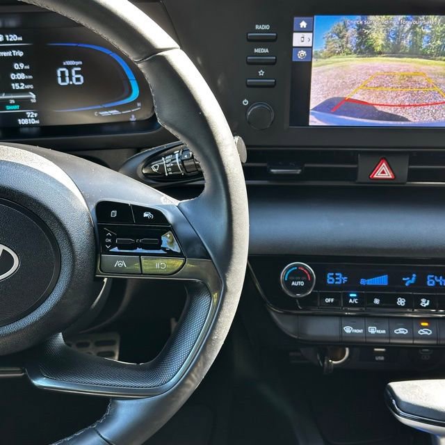Certified 2025 Hyundai Elantra Sport FWD image 24