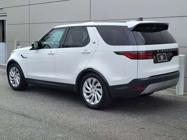 Used 2024 Land Rover Discovery S image 3