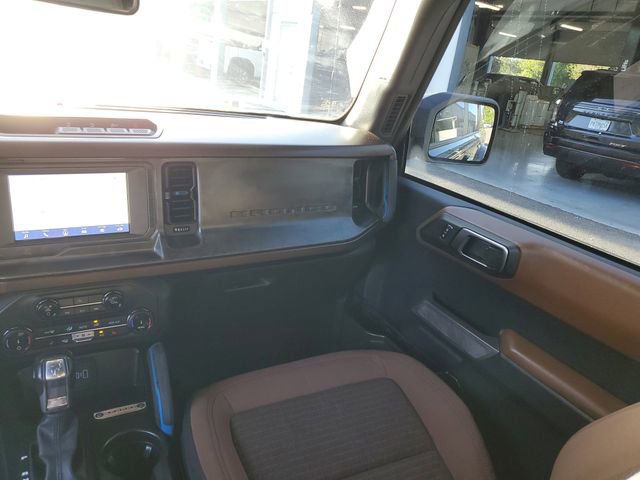 Used 2022 Ford Bronco Outer Banks image 16